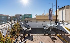 Feelathome Waldorf Suites Apartments